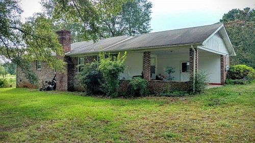 2nd image of 711 Gum Springs Rd