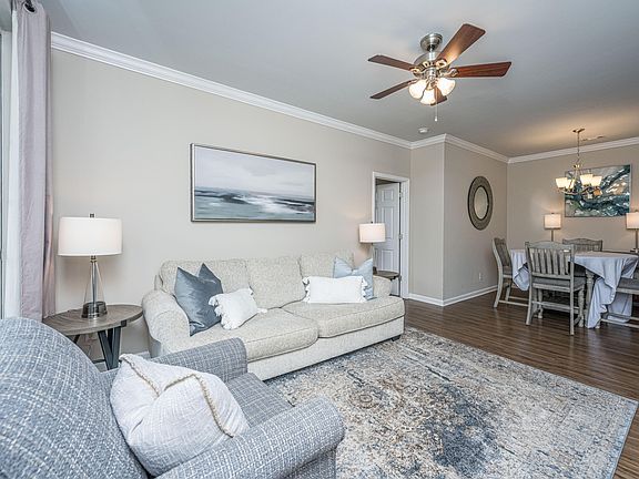 5th image of 1600 Long Grove Dr Unit 825