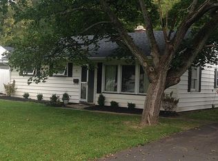 82 Sherwood Ave, Webster, NY 14580