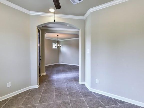 4th image of 155 Hearthshire Ct