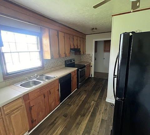 5th image of 2131 Nevada St #2131