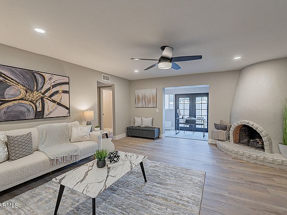 3rd image of 1154 E COCHISE Drive
