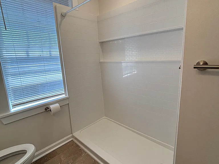 314 College Ave #B — Photo 13