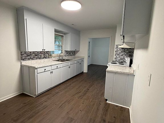 4th image of 309 Vance St