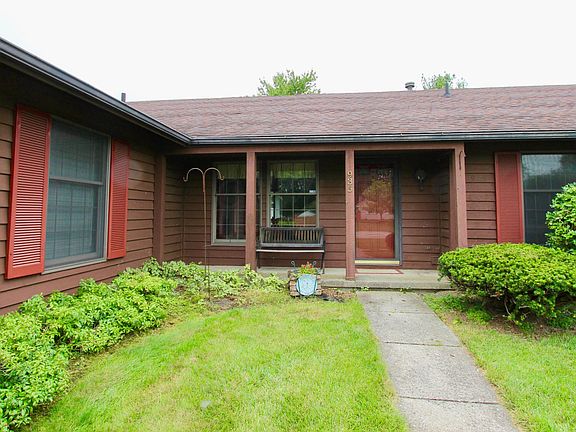 4th image of 935 Loire Valley Dr