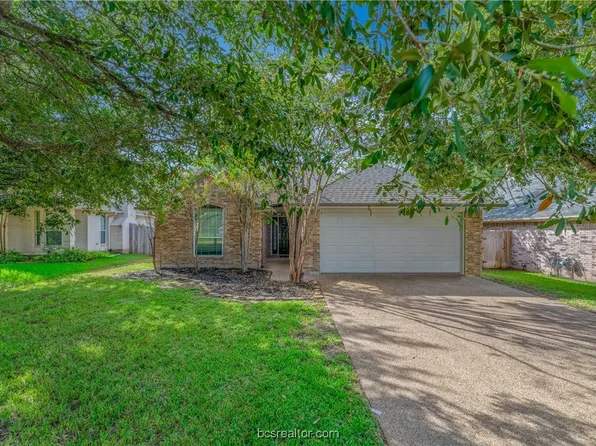 2358 Kendal Green Cir, College Station, TX 77845