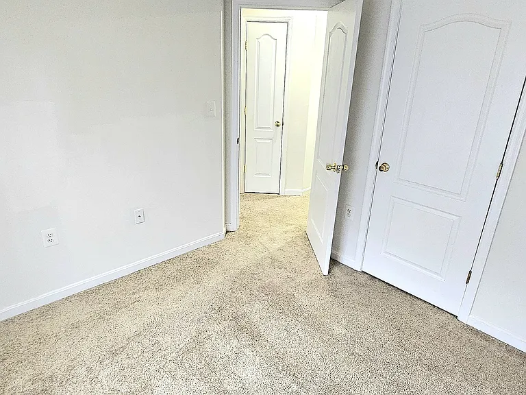 44 Bensmill Ct — Photo 12