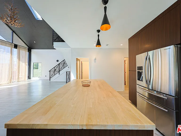 2230 Glendale Blvd — Photo 12