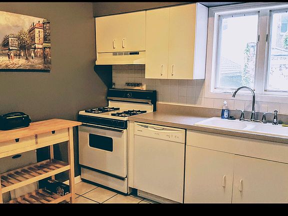 Kitchenl - view 2