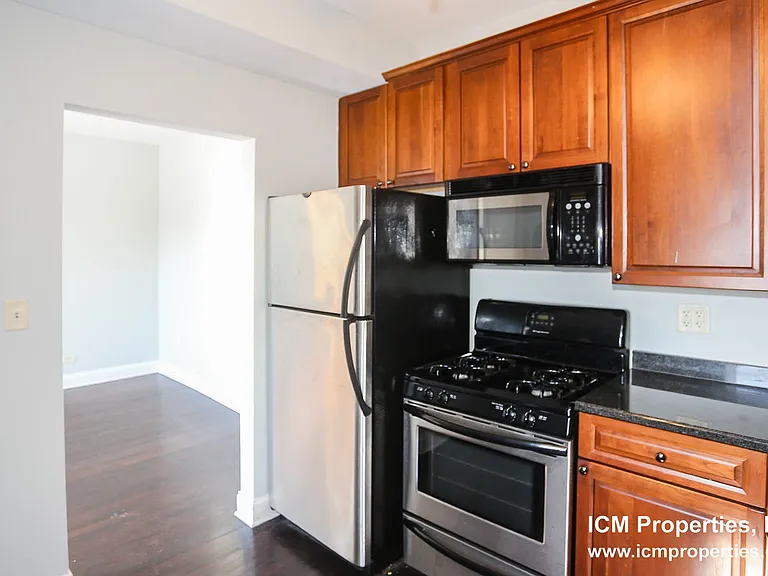 4808 N Paulina St #48121 — Photo 12