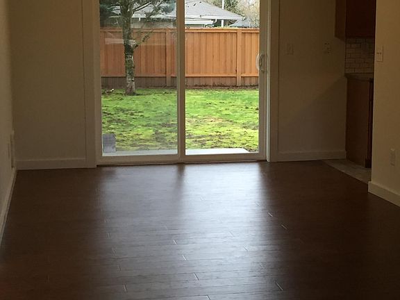3rd image of 1805 SE Blairmont Dr