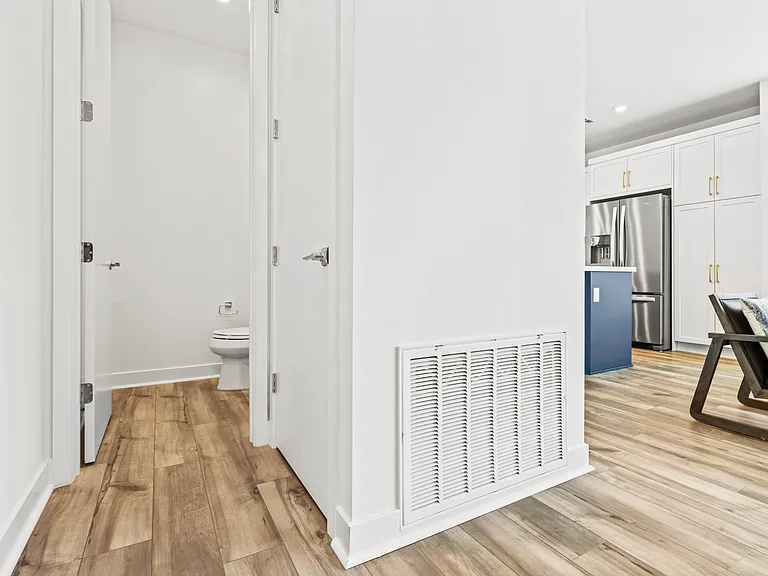 609 S Lyon St — Photo 5