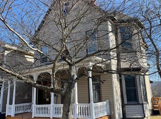 65 1st St, Waterford, NY 12188