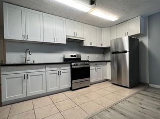 16707 Hawthorne Blvd #E, Lawndale, CA 90260