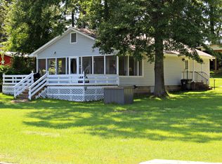 625 Smoak Bridge Cir, Warwick, GA 31796