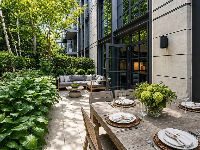 500 W 21st St #GF — Photo 13