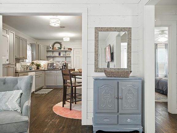 5th image of 2316 20th St Unit A