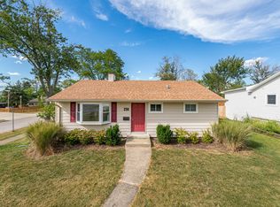 256 W Harding Rd, Lombard, IL 60148