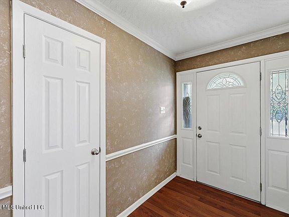 4th image of 69 Summit Ridge Dr