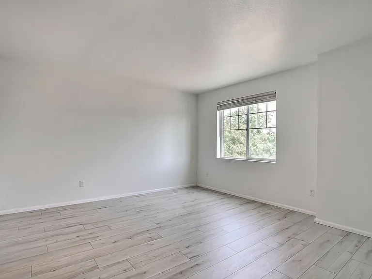 586 Beaver Blvd #A — Photo 16