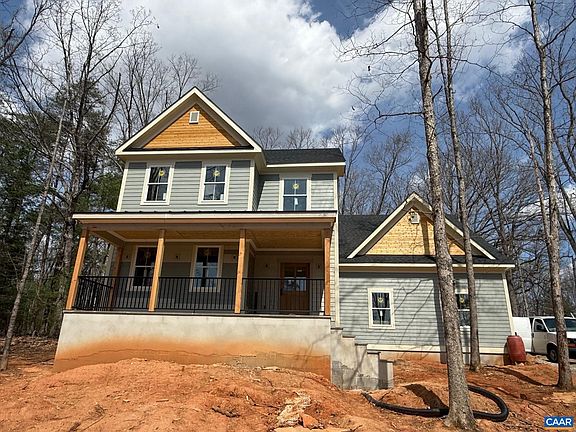3rd image of 4360 Garth Rd
