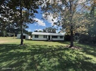 127 White Rd, Lucedale, MS 39452