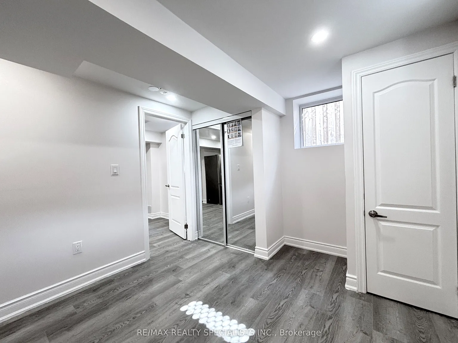 2 bed, $1,400 — Photo 3