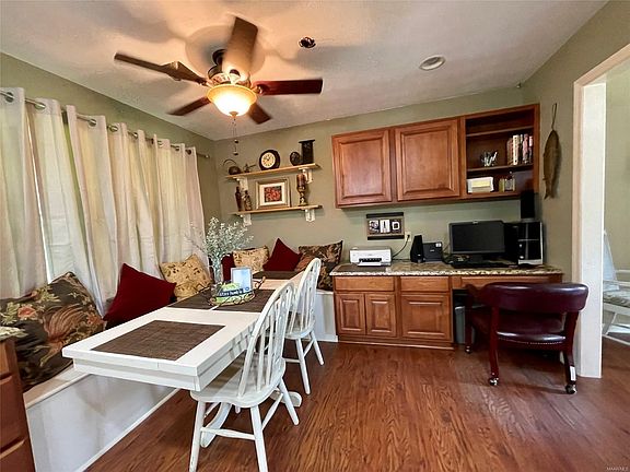 2nd image of 121 Kingston Pl