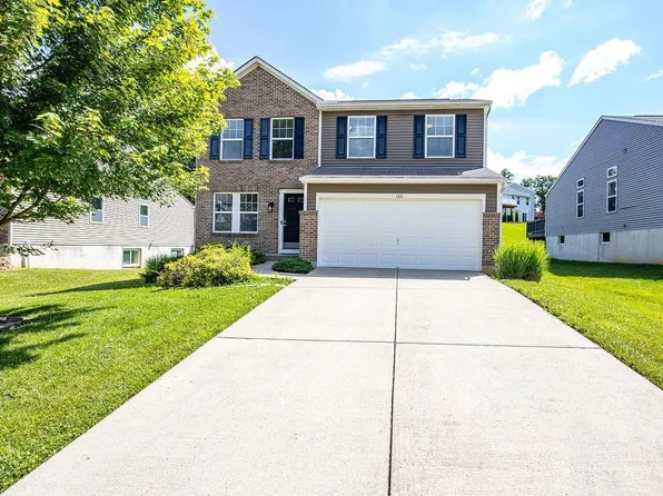 126 Regatta Dr, New Richmond, OH 45157