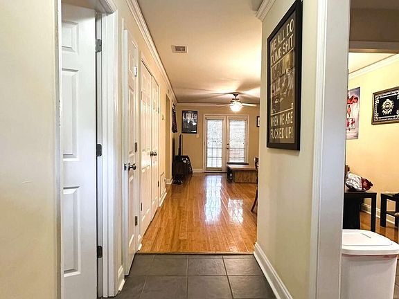 3rd image of 1055 Baxter St APT 102