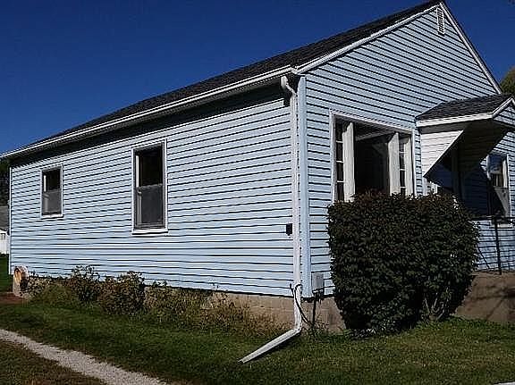 3rd image of 1107 N H St