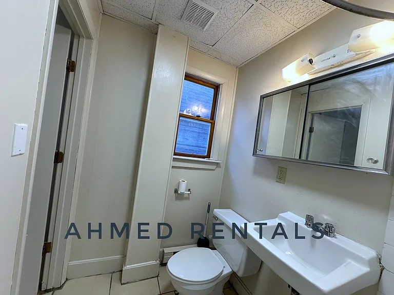 871 Congress St #6 — Photo 7