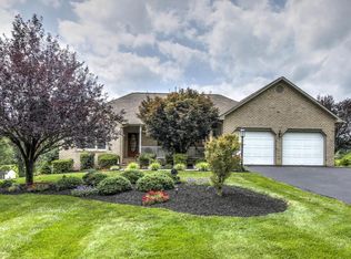 107 April Ln, Vinton, VA 24179