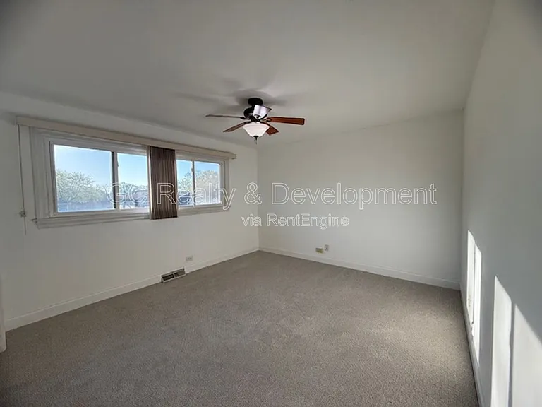 2N278 Prairie Ave — Photo 5