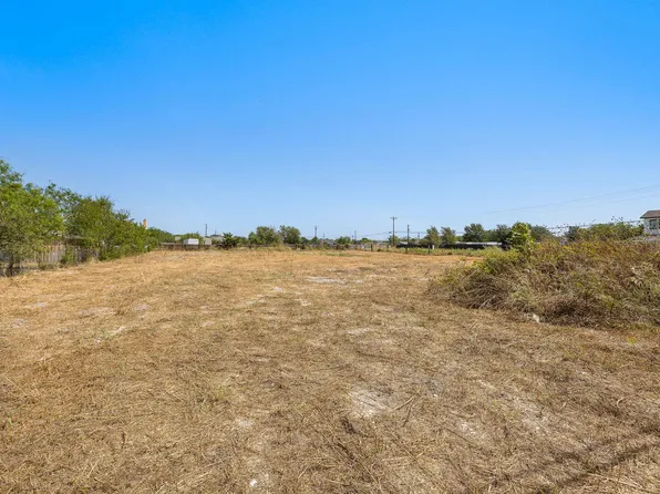 190 Monterrey Hills Dr, Del Valle, TX 78617
