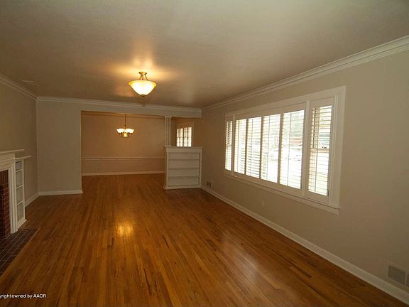 4th image of 2828 Bowie St
