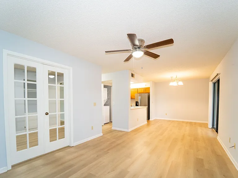 23 Catalonia Ct — Photo 6