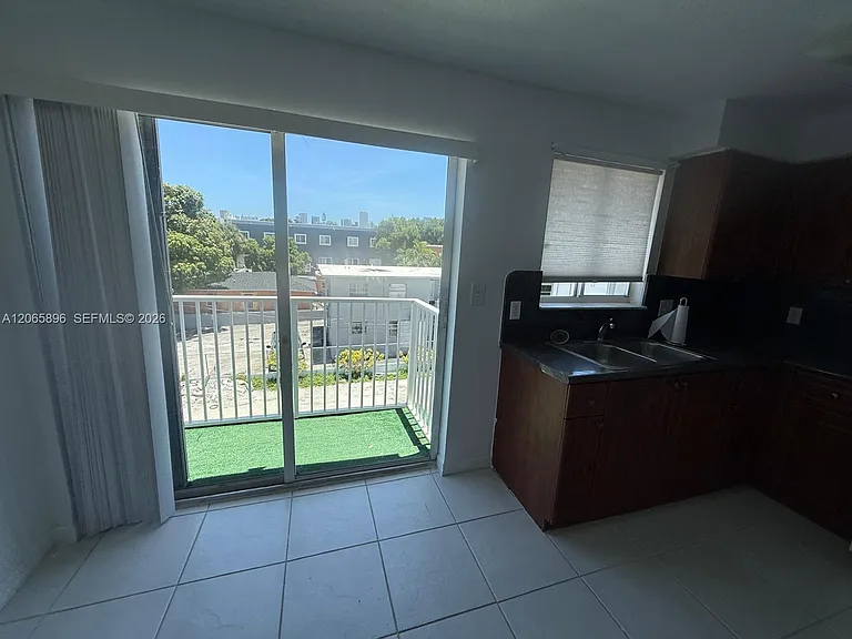 1453 SW 3rd St #303 — Photo 5