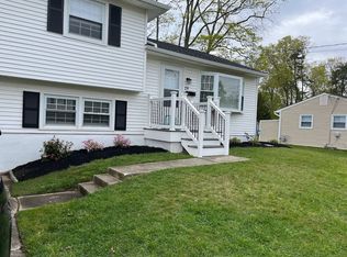 19 Haddon Rd, Somers Point, NJ 08244