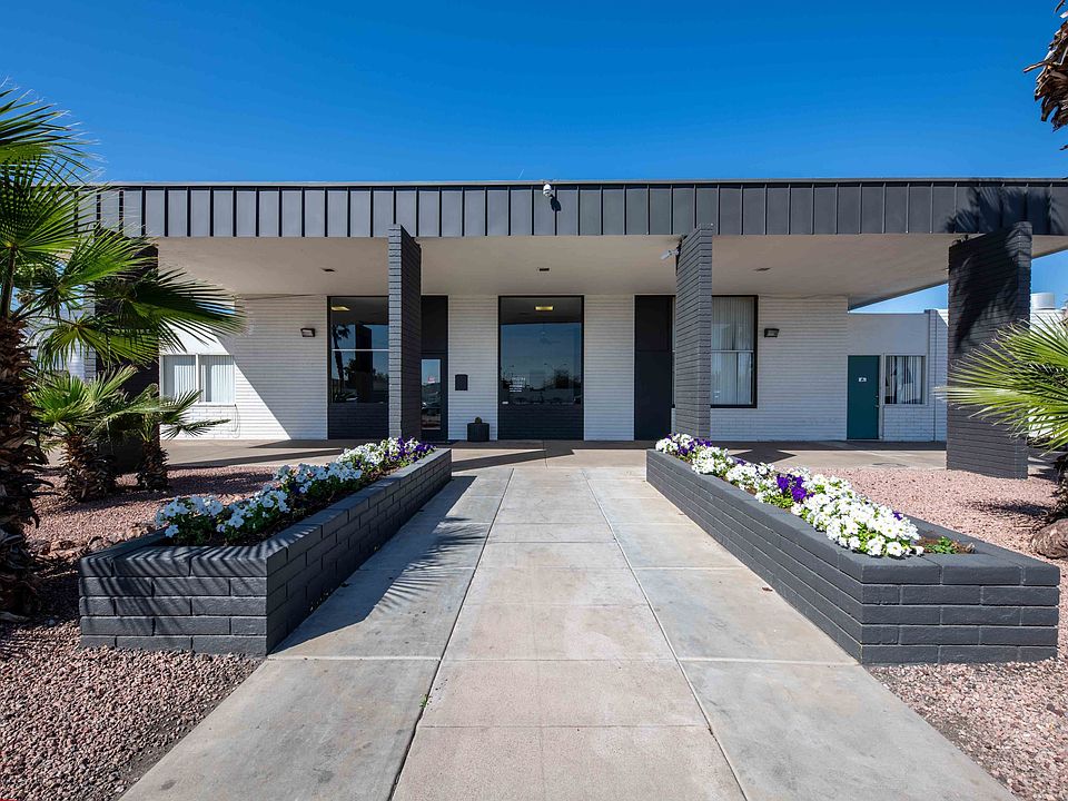 Spectra Midtown Apartments Club House