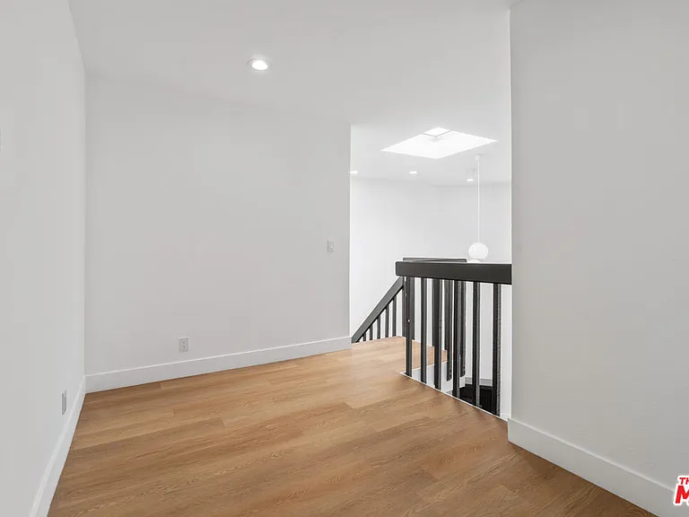 3939 Moore St #204 — Photo 26