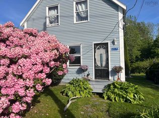 217 Waterloo St, Liverpool, NS B0T 1K0