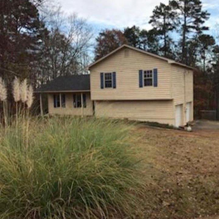 1st image of 143 S Wind Dr
