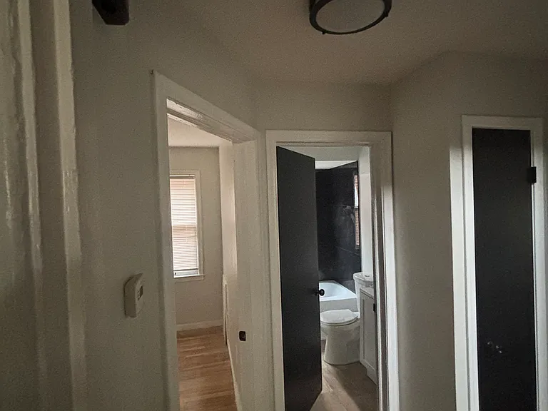 McKinney St — Photo 14