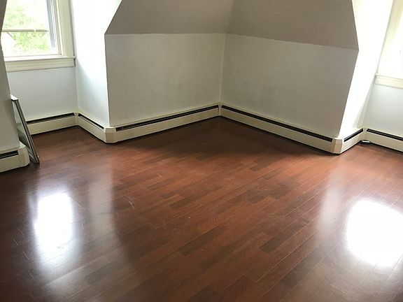 3rd image of 901 Berkeley Ave APT 6