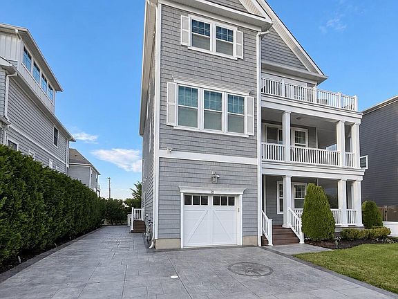 2nd image of 21 Ocean Terrace
