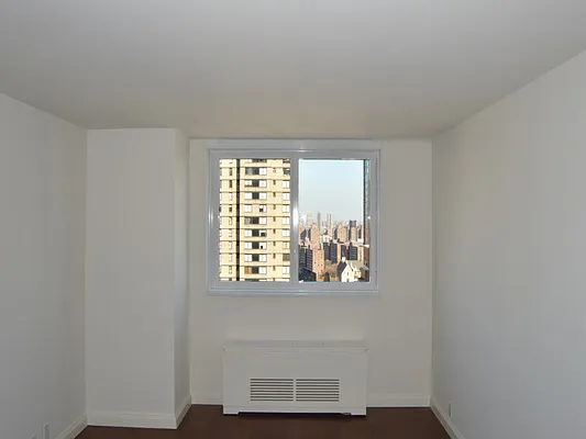 Rented by Sotheby's International Realty | media 17