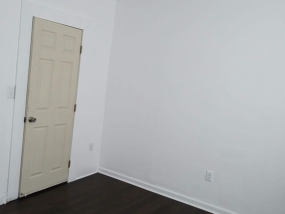 4th image of 885 Belmont Ave APT 3