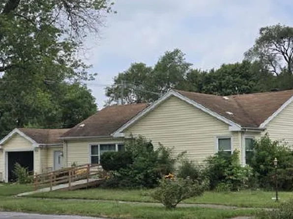 15646 Ashland Ave, Harvey, IL 60426