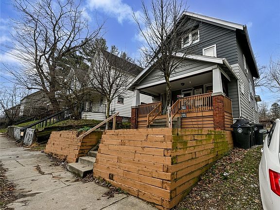 3rd image of 600 Brown St